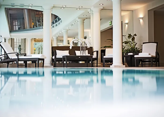 Palais Coburg Hotel