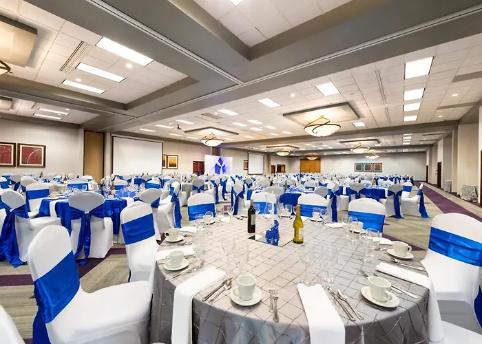 Holiday Inn Hotel And Suites Beaumont-Plaza I-10 & Walden By Ihg