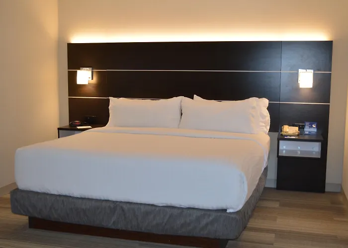Holiday Inn Express Bloomsburg