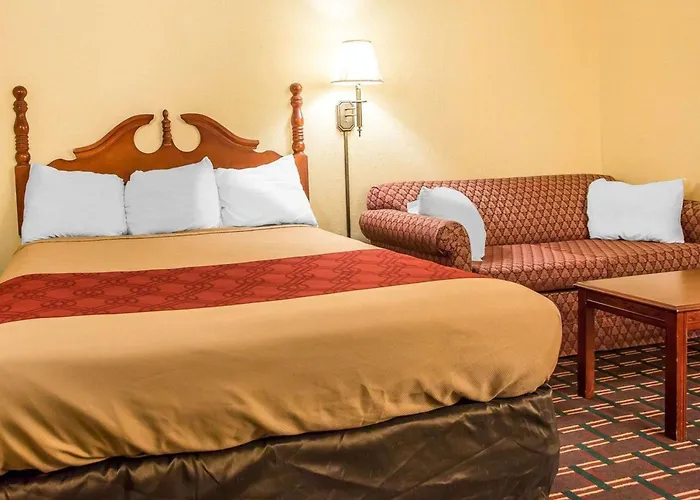 Howard Johnson By Wyndham Montpelier