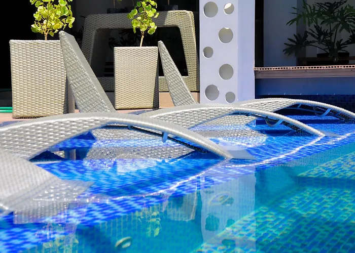 Eloisa Royal Suites