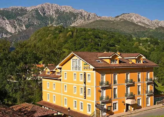Hotel Picos De Europa