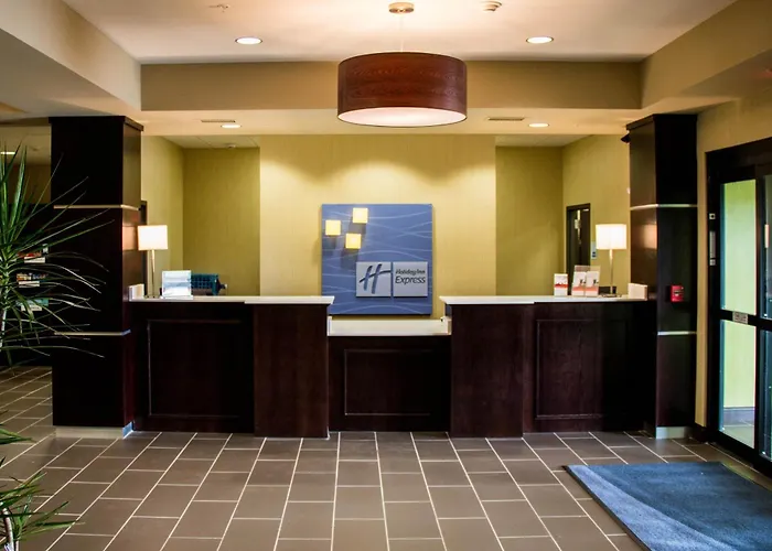 Holiday Inn Express And Suites Sikeston By Ihg