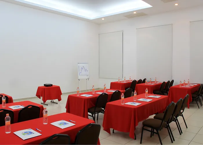Holiday Inn Express Paraiso - Dos Bocas, An Ihg Hotel