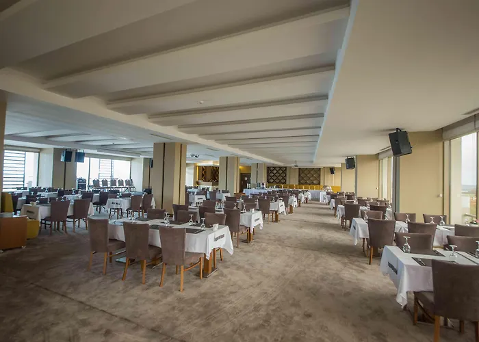 Hilly Hotel