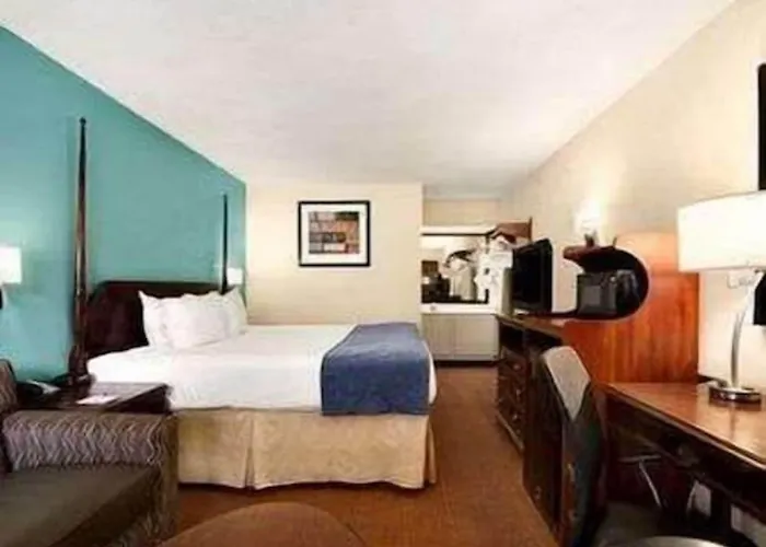 Baymont Inn & Suites