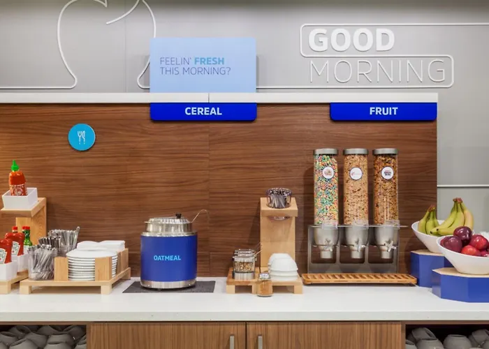 Holiday Inn Express & Suites Phoenix - Tempe By Ihg