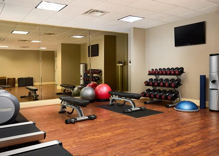 Holiday Inn Express & Suites Alpharetta - Windward Parkway By Ihg