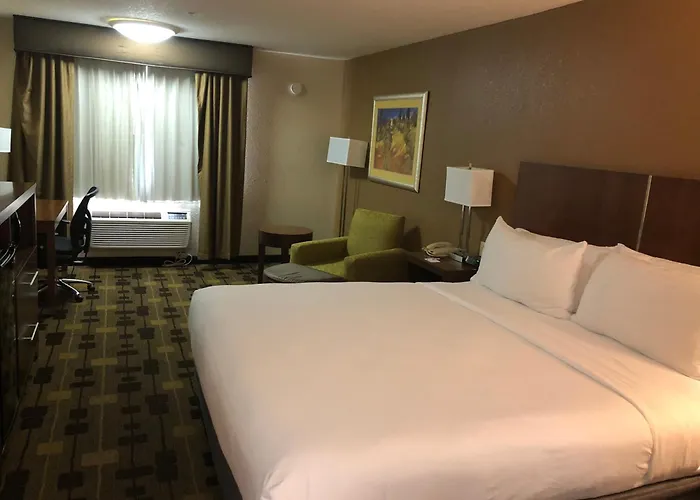 Holiday Inn Express Corning By Ihg