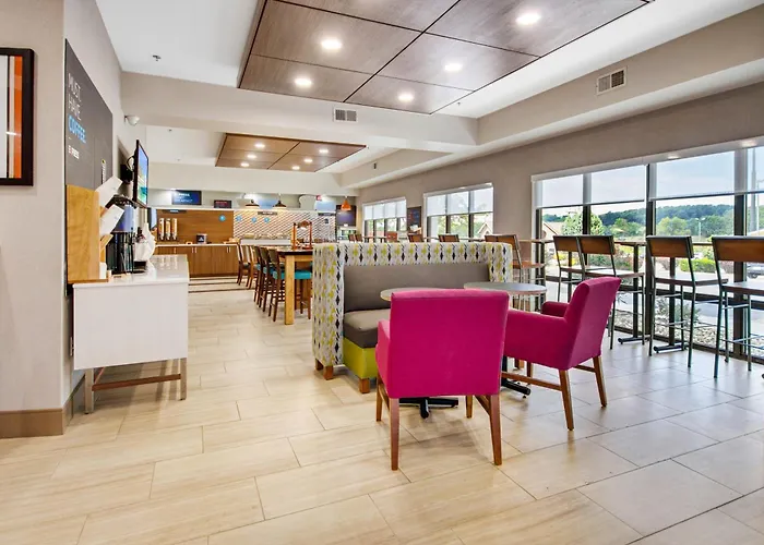 Holiday Inn Express Dublin By Ihg