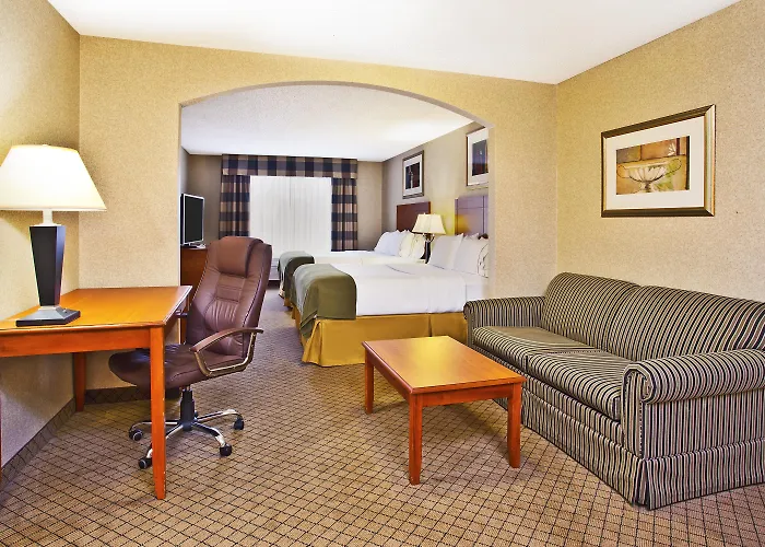 Holiday Inn Express Hotel & Suites Goshen By Ihg