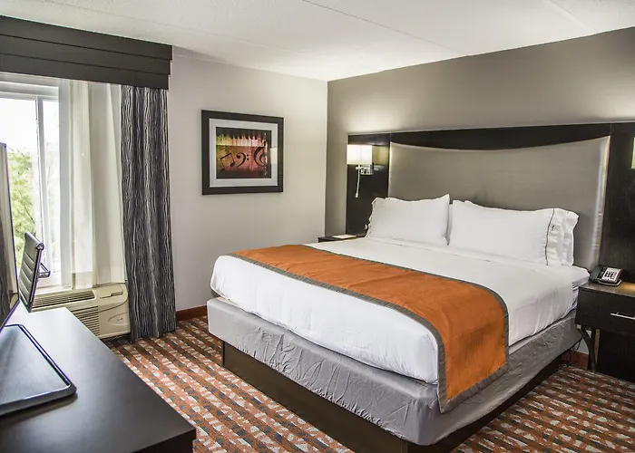 Holiday Inn Express & Suites Nashville Southeast - Antioch By Ihg
