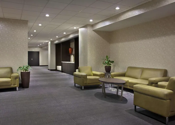 Hilton Suites Toronto-Markham Conference Centre & Spa