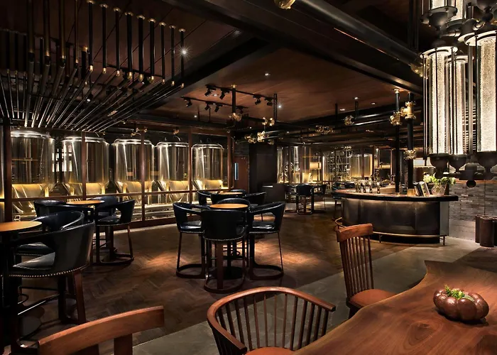 Midtown Shangri-La, Hangzhou, Moments From West Lake