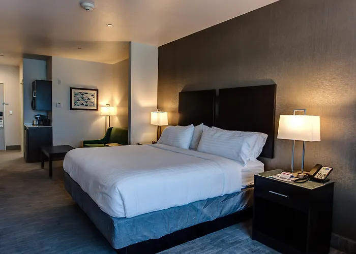 Holiday Inn Express & Suites Gatesville - N. Ft Hood By Ihg