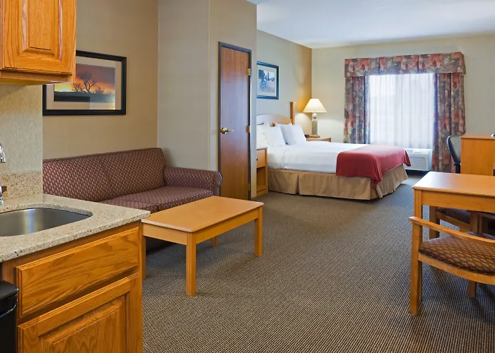 Holiday Inn Express & Suites Custer-Mt Rushmore
