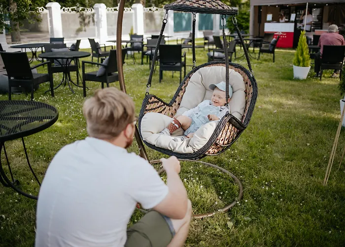Villa Ammende Restaurant And Hotel