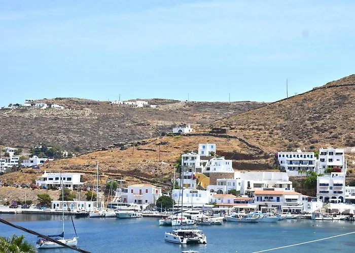 Martinos Studios, Merihas Port