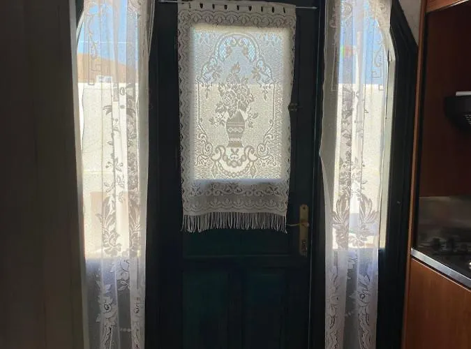 Yalos Rooms