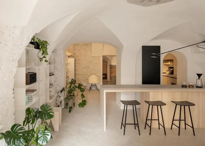 April1550 Boutique Hotel