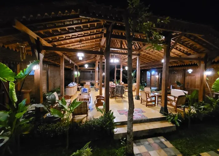 La Tavisa Hotel Borobudur