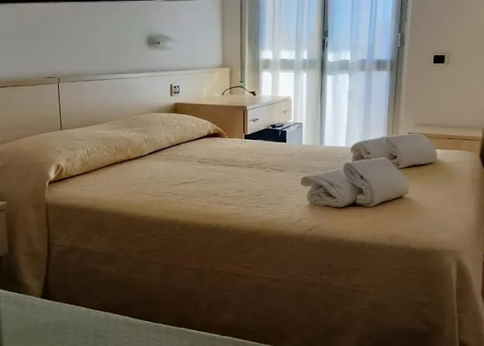 Hotel Holiday