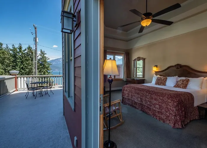 Kaslo Hotel