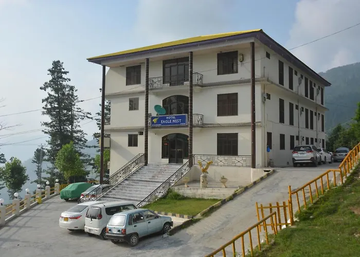 Eagle Nest, Malam Jabba By Lmc