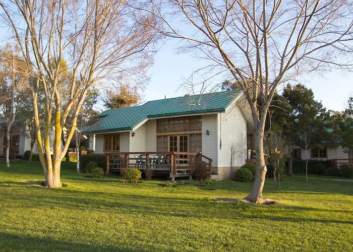 Hotel y Cabañas Huallilemu Sur - Caja Los Andes