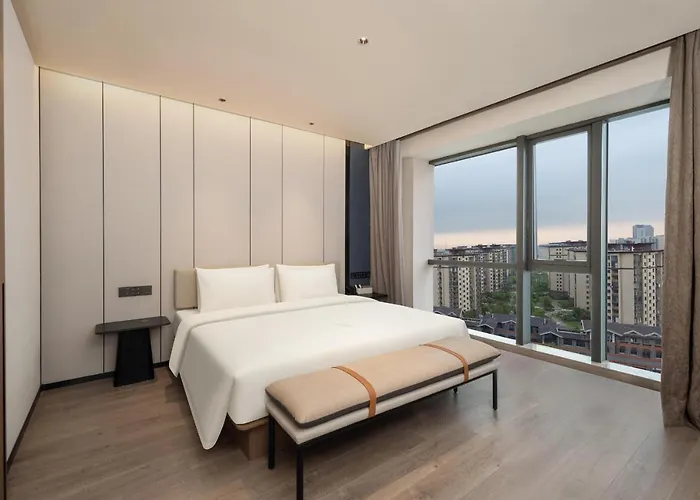 Atour Hotel Nantong Longxin Plaza