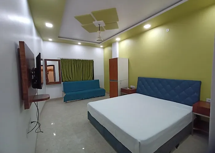 Hotel Maheshwar Darshan