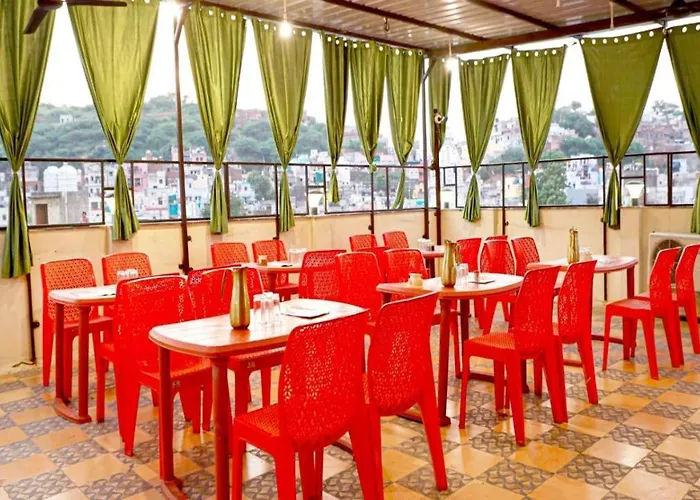 Hotel Qadri 4 Min Distance From Dargah