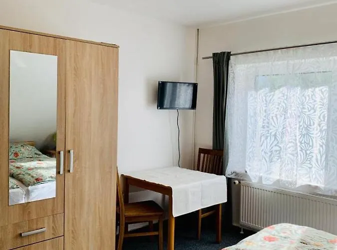 Hotel Pension Schienfatt Am Dornumersieler Tief