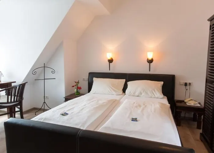 Hotel zur Römerbrücke