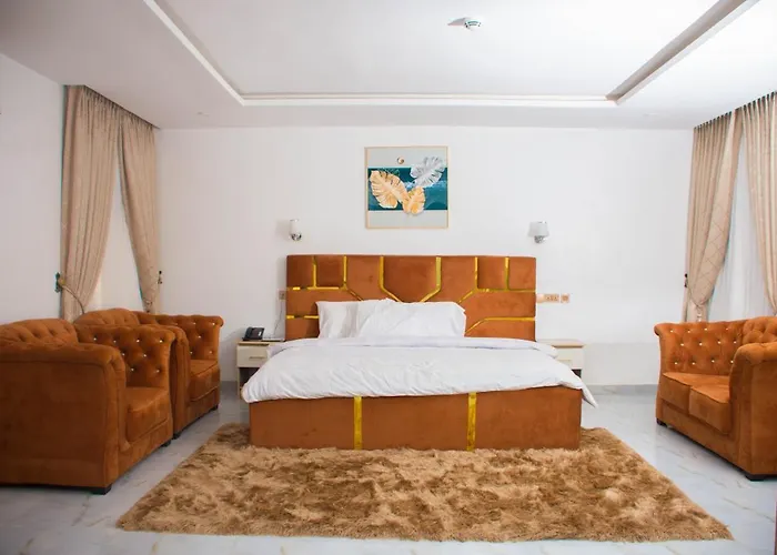 Lintoc Hotel & Suites