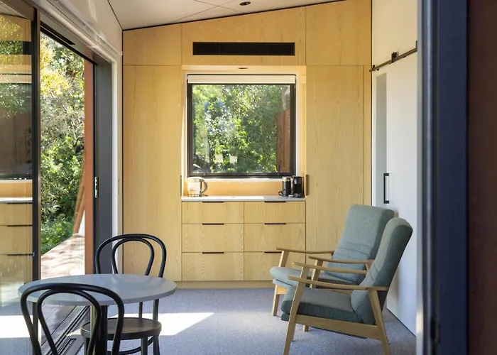 Tussock Hill Vineyard Retreats