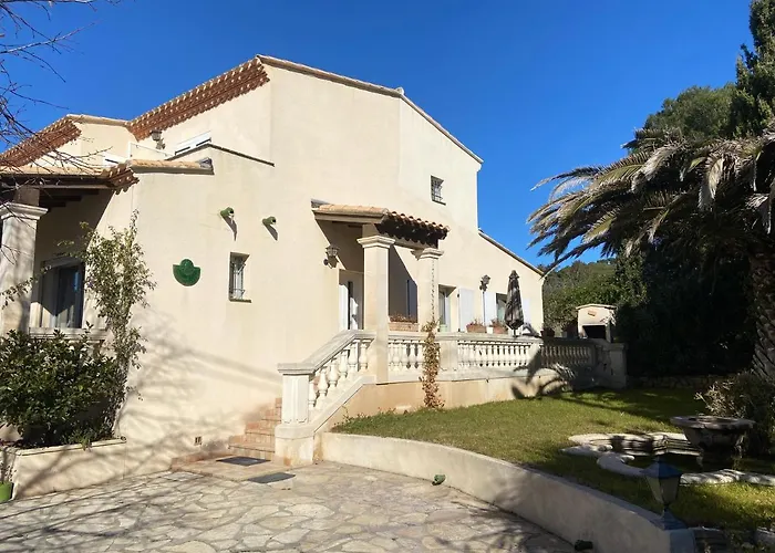 Chambre coquette dans villa proche de la plage