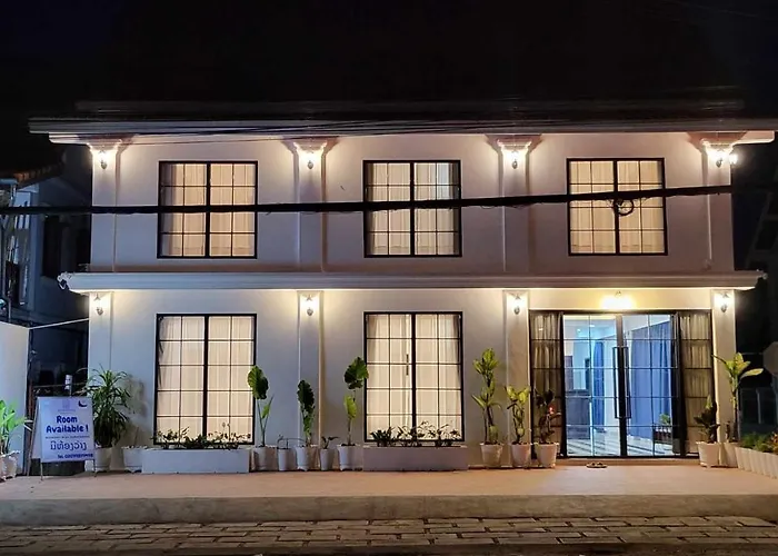 Midnight Blue Guesthouse