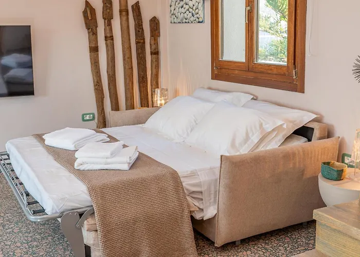 Pink Panther Maisonette Suite
