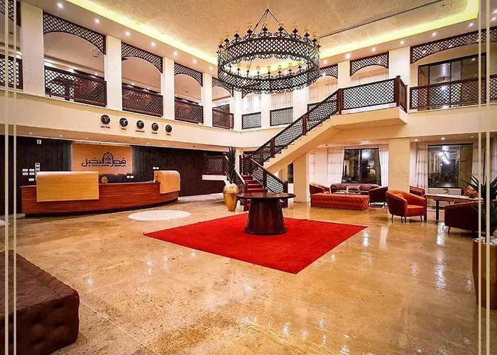 Qasr Alnkheel Resort And Hotel