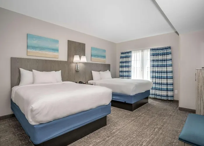 Lighthouse Suites - Best Western Signature Collection Emerald Isle