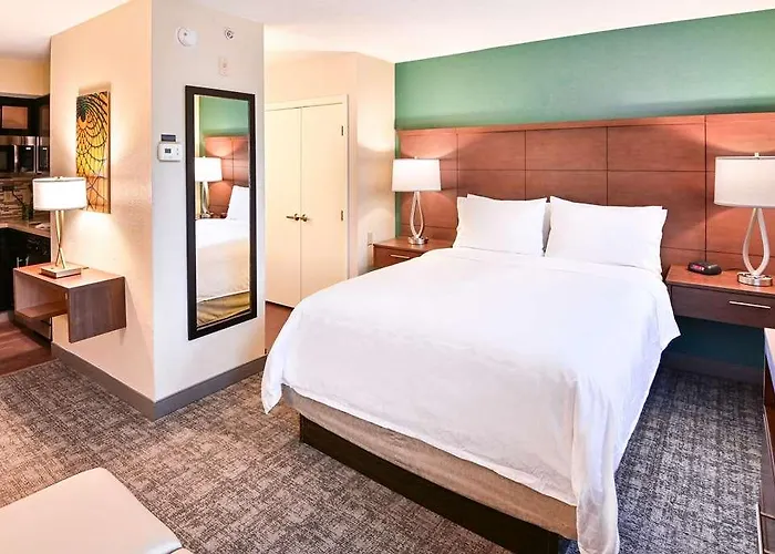 Sonesta Es Suites