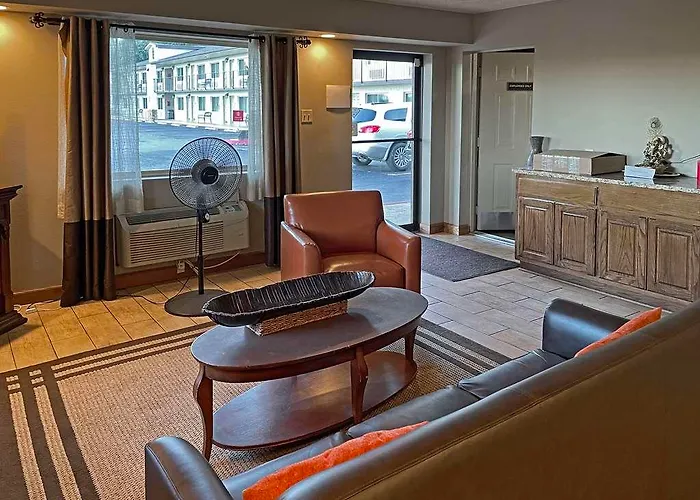 Quality Inn Clinton North