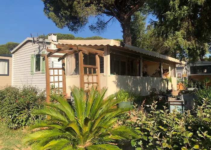 Mobilhome 6 personnes Camping Oasis Village 5 étoiles Puget-sur Argens