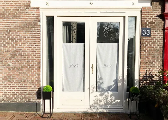Het 33 The Hague Center - Museum Quarter Bed and Breakfast