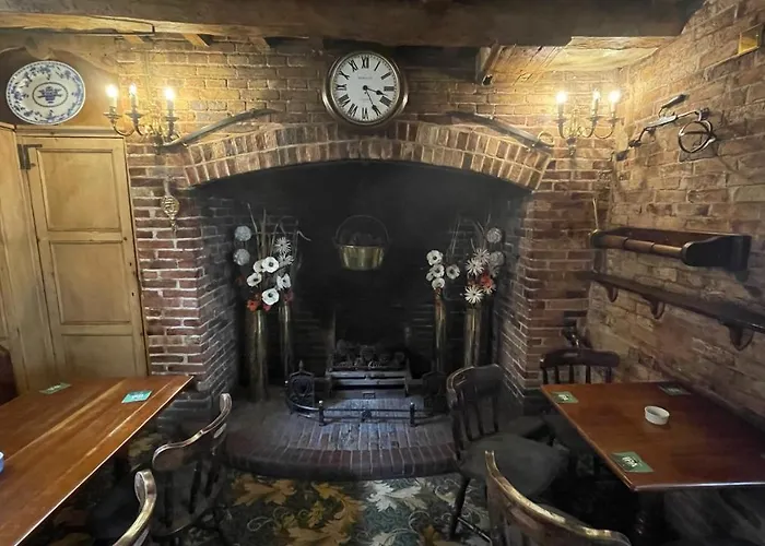 Crown Hotel