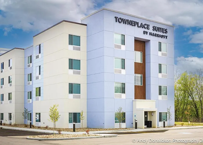 Towneplace Suites By Marriott New Philadelphia