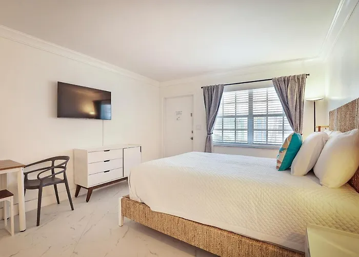 La Mer Suites