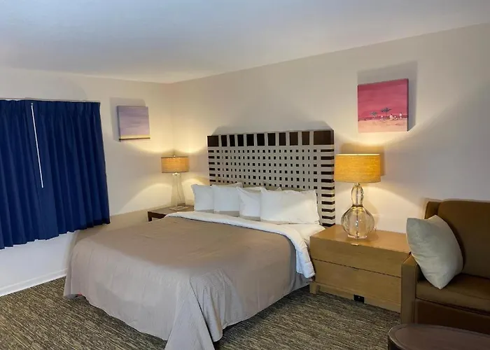 Camp Inn Lodge