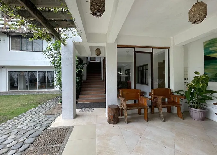 Akkaw Baler Hometel